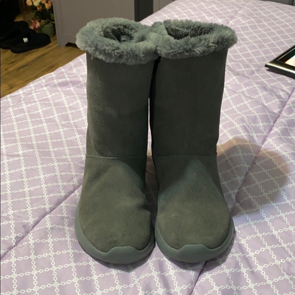 Sketchers grey boots 9m